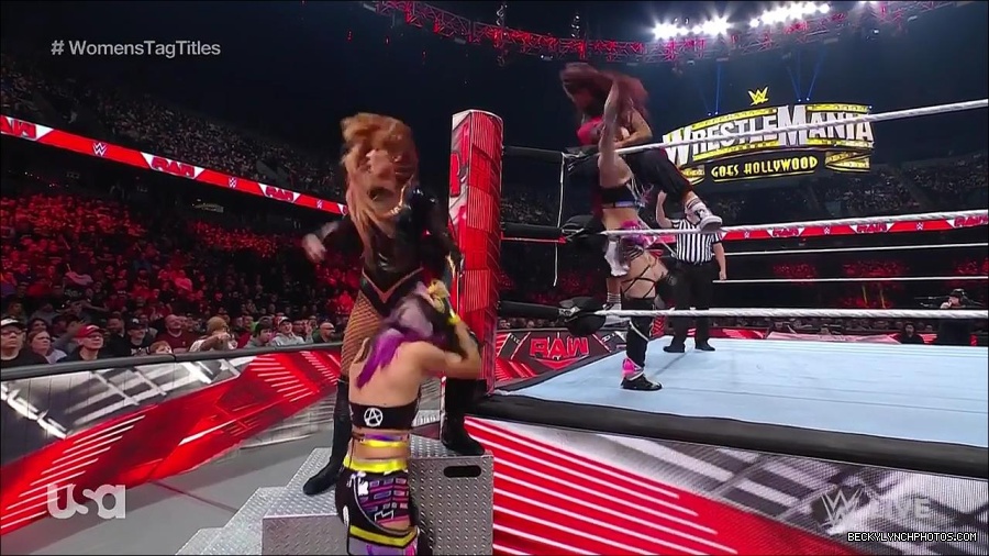 WWE_Monday_Night_Raw_2023_02_27_720p_HDTV_x264-NWCHD_mp4_007003608.jpg