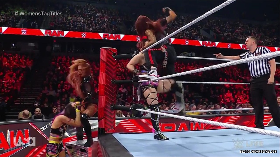 WWE_Monday_Night_Raw_2023_02_27_720p_HDTV_x264-NWCHD_mp4_007006411.jpg