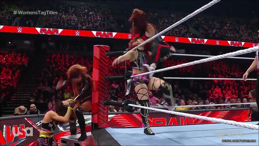 WWE_Monday_Night_Raw_2023_02_27_720p_HDTV_x264-NWCHD_mp4_007008813.jpg