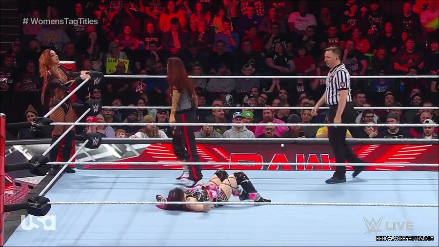 WWE_Monday_Night_Raw_2023_02_27_720p_HDTV_x264-NWCHD_mp4_007012417.jpg