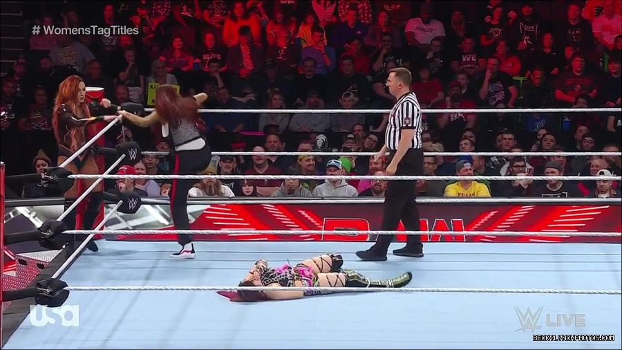 WWE_Monday_Night_Raw_2023_02_27_720p_HDTV_x264-NWCHD_mp4_007013618.jpg