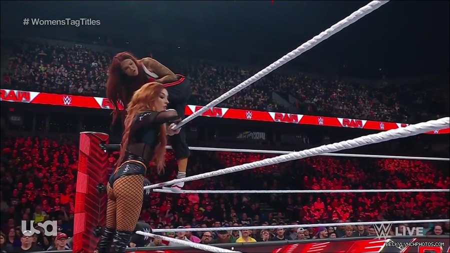 WWE_Monday_Night_Raw_2023_02_27_720p_HDTV_x264-NWCHD_mp4_007017221.jpg