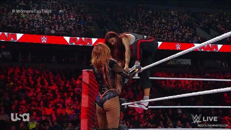 WWE_Monday_Night_Raw_2023_02_27_720p_HDTV_x264-NWCHD_mp4_007021693.jpg