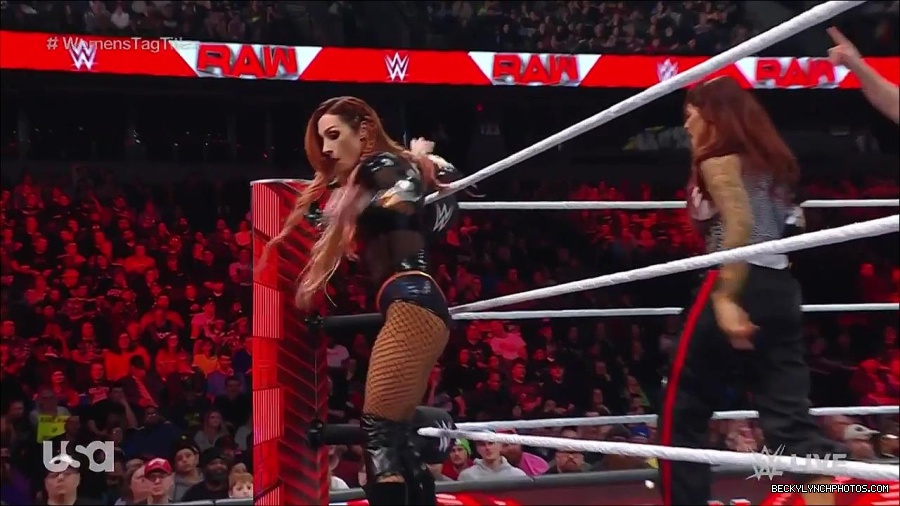 WWE_Monday_Night_Raw_2023_02_27_720p_HDTV_x264-NWCHD_mp4_007024095.jpg