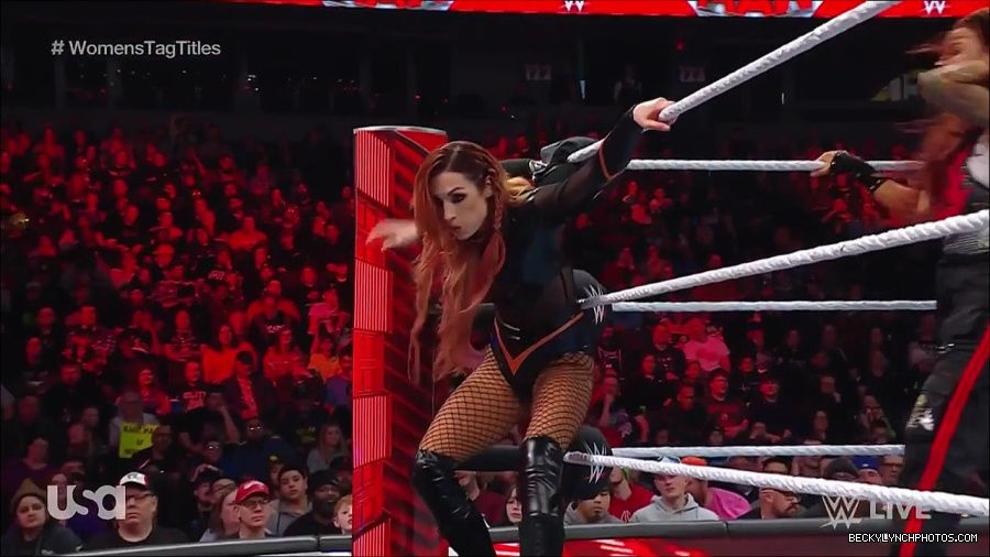 WWE_Monday_Night_Raw_2023_02_27_720p_HDTV_x264-NWCHD_mp4_007025296.jpg