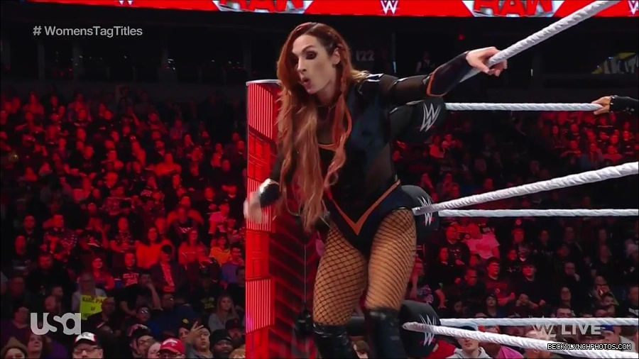 WWE_Monday_Night_Raw_2023_02_27_720p_HDTV_x264-NWCHD_mp4_007026497.jpg