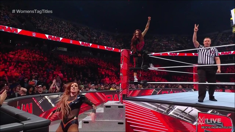 WWE_Monday_Night_Raw_2023_02_27_720p_HDTV_x264-NWCHD_mp4_007034505.jpg