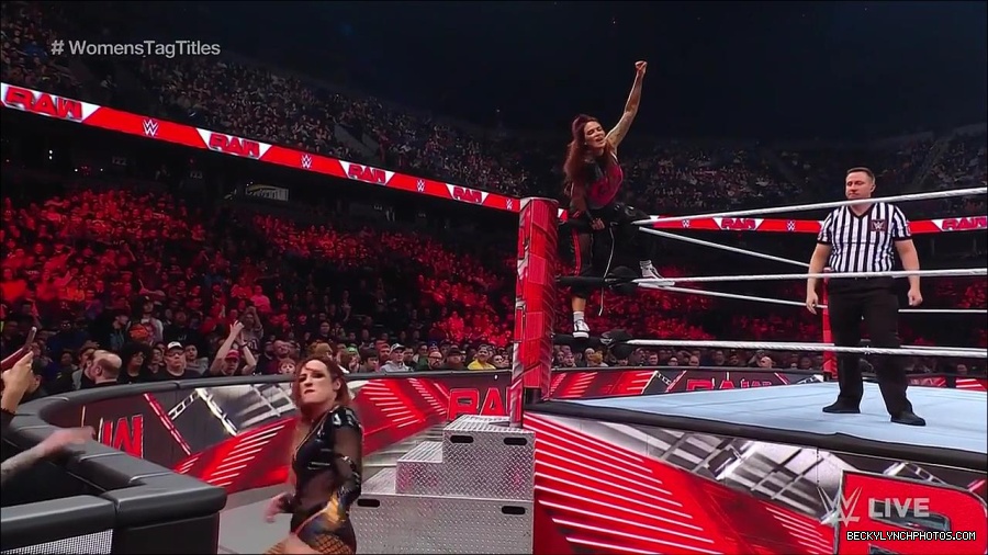WWE_Monday_Night_Raw_2023_02_27_720p_HDTV_x264-NWCHD_mp4_007035306.jpg