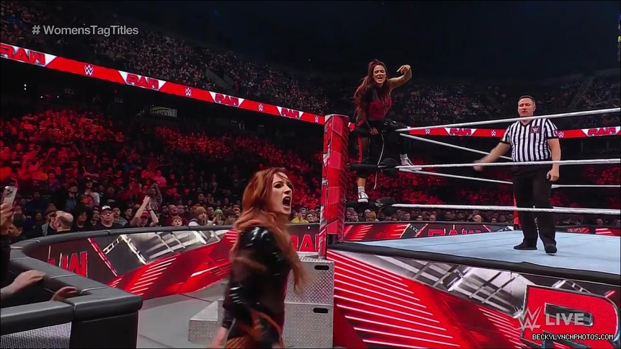 WWE_Monday_Night_Raw_2023_02_27_720p_HDTV_x264-NWCHD_mp4_007036507.jpg