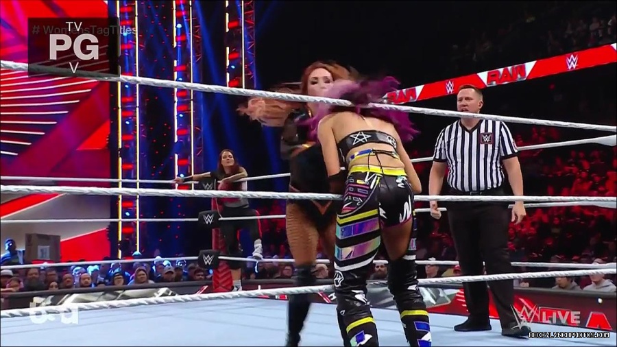 WWE_Monday_Night_Raw_2023_02_27_720p_HDTV_x264-NWCHD_mp4_007048921.jpg