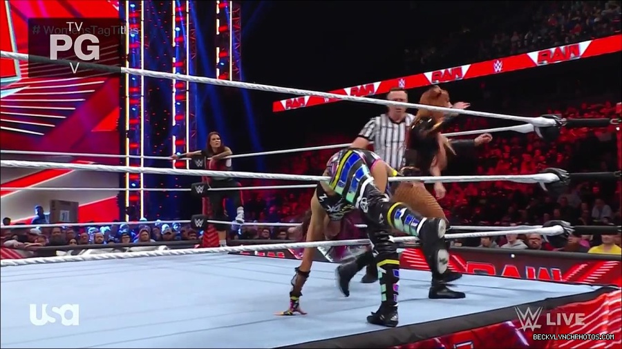 WWE_Monday_Night_Raw_2023_02_27_720p_HDTV_x264-NWCHD_mp4_007051323.jpg
