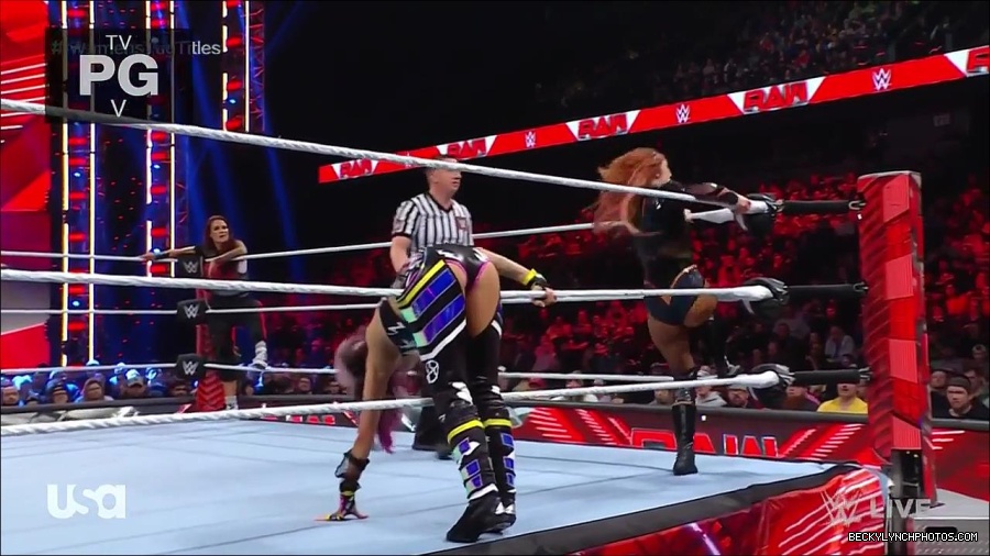 WWE_Monday_Night_Raw_2023_02_27_720p_HDTV_x264-NWCHD_mp4_007052124.jpg