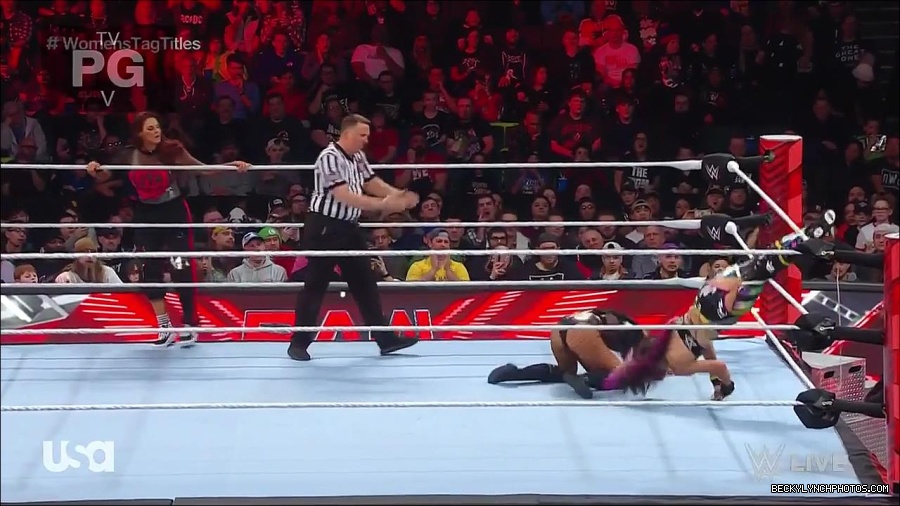 WWE_Monday_Night_Raw_2023_02_27_720p_HDTV_x264-NWCHD_mp4_007057729.jpg