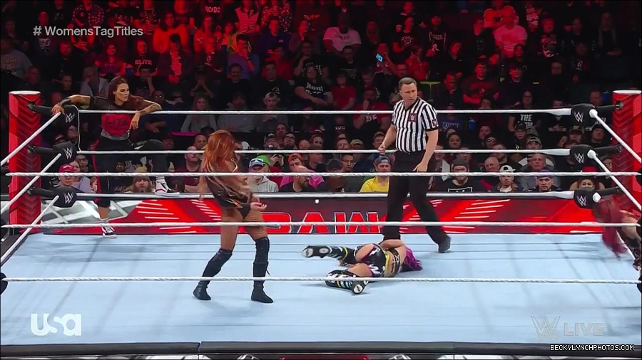 WWE_Monday_Night_Raw_2023_02_27_720p_HDTV_x264-NWCHD_mp4_007062534.jpg