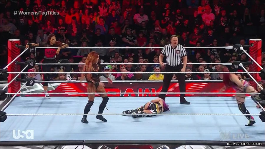 WWE_Monday_Night_Raw_2023_02_27_720p_HDTV_x264-NWCHD_mp4_007062935.jpg