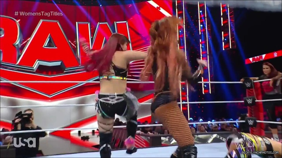 WWE_Monday_Night_Raw_2023_02_27_720p_HDTV_x264-NWCHD_mp4_007064136.jpg