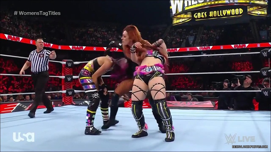 WWE_Monday_Night_Raw_2023_02_27_720p_HDTV_x264-NWCHD_mp4_007067339.jpg