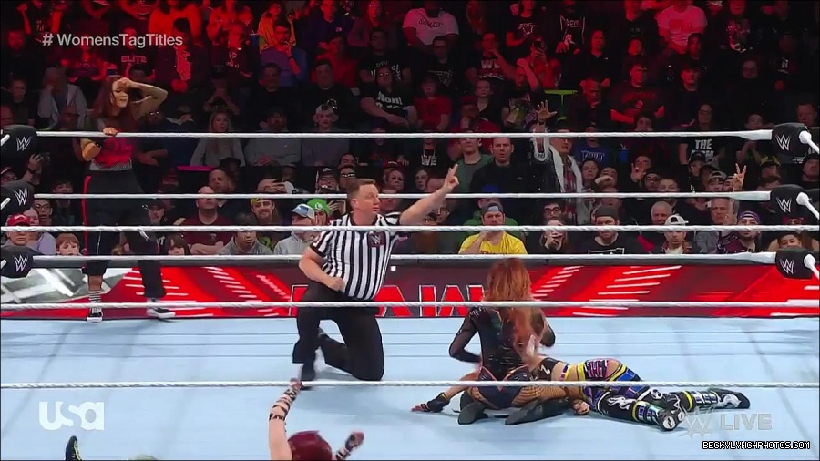 WWE_Monday_Night_Raw_2023_02_27_720p_HDTV_x264-NWCHD_mp4_007078550.jpg