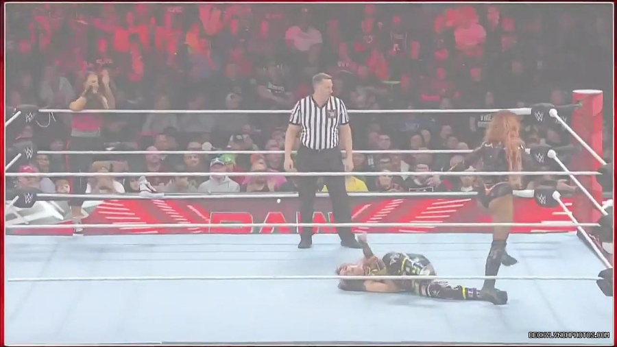 WWE_Monday_Night_Raw_2023_02_27_720p_HDTV_x264-NWCHD_mp4_007087759.jpg