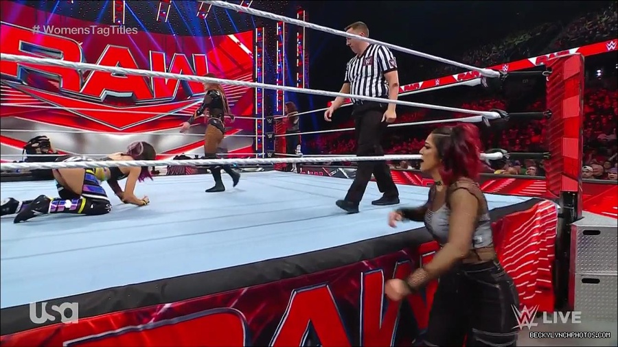 WWE_Monday_Night_Raw_2023_02_27_720p_HDTV_x264-NWCHD_mp4_007091763.jpg