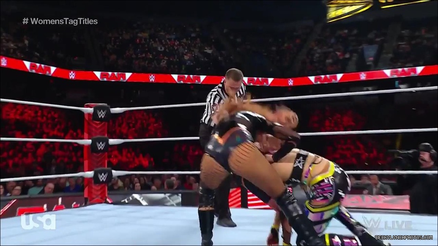 WWE_Monday_Night_Raw_2023_02_27_720p_HDTV_x264-NWCHD_mp4_007092965.jpg
