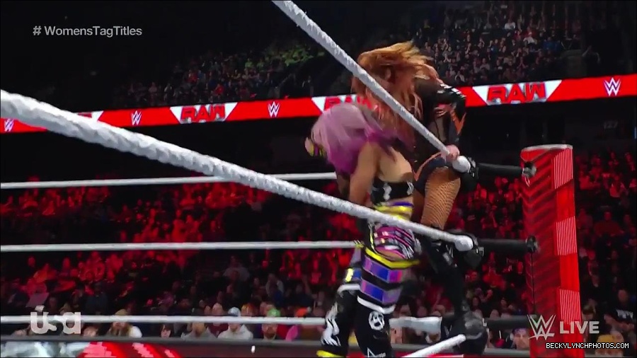 WWE_Monday_Night_Raw_2023_02_27_720p_HDTV_x264-NWCHD_mp4_007099371.jpg