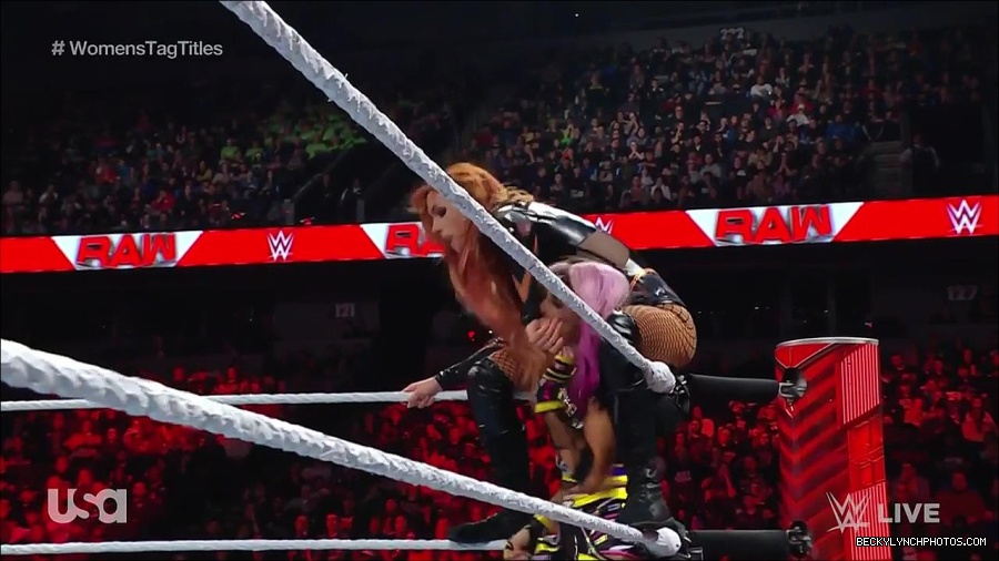 WWE_Monday_Night_Raw_2023_02_27_720p_HDTV_x264-NWCHD_mp4_007100973.jpg