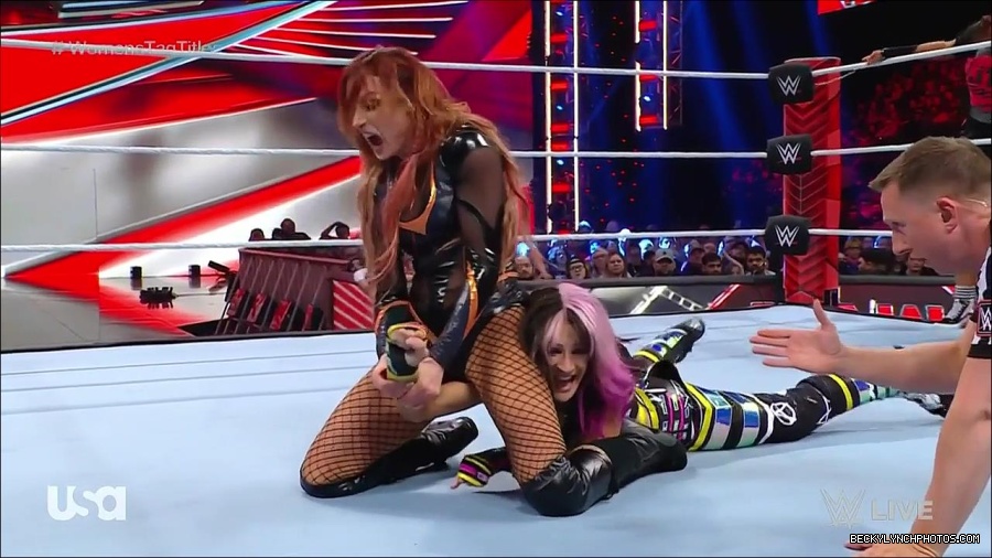 WWE_Monday_Night_Raw_2023_02_27_720p_HDTV_x264-NWCHD_mp4_007115787.jpg