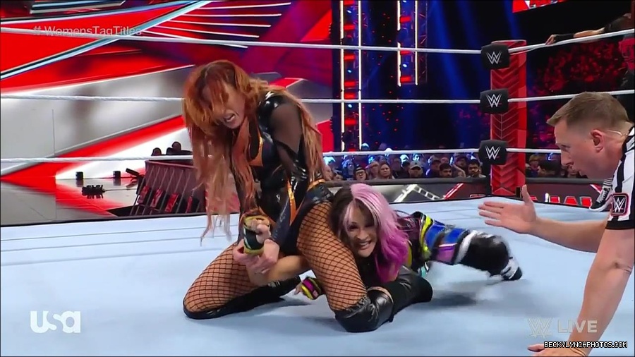 WWE_Monday_Night_Raw_2023_02_27_720p_HDTV_x264-NWCHD_mp4_007116188.jpg