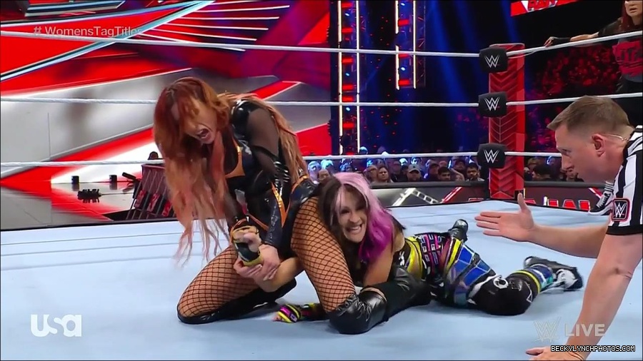 WWE_Monday_Night_Raw_2023_02_27_720p_HDTV_x264-NWCHD_mp4_007116588.jpg