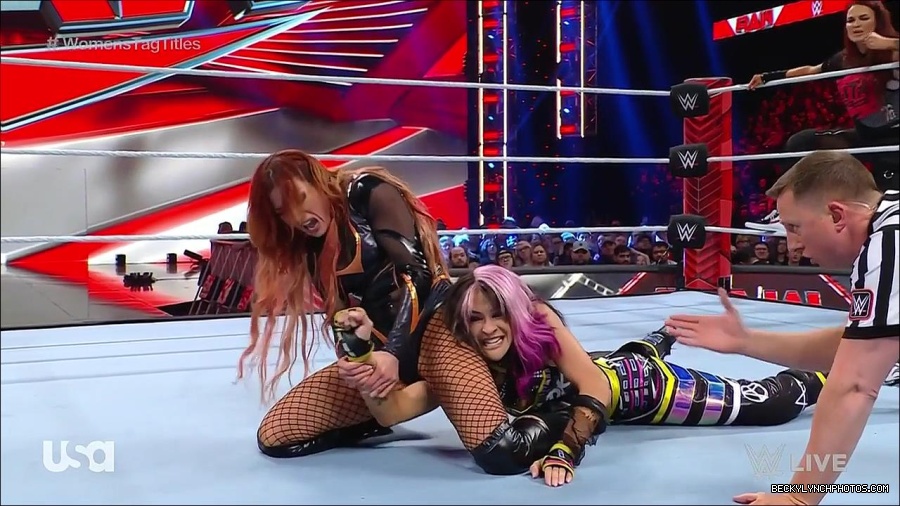 WWE_Monday_Night_Raw_2023_02_27_720p_HDTV_x264-NWCHD_mp4_007118590.jpg