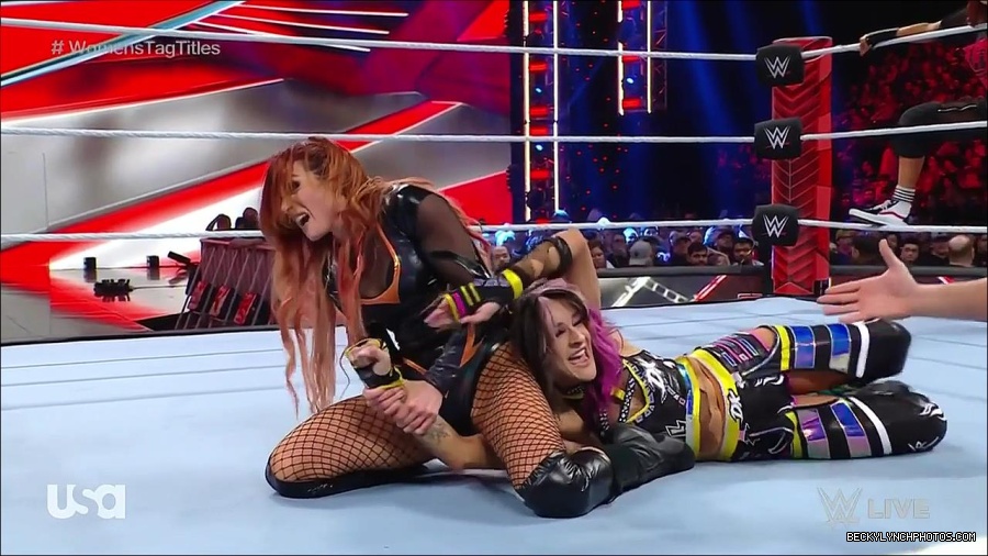 WWE_Monday_Night_Raw_2023_02_27_720p_HDTV_x264-NWCHD_mp4_007121793.jpg