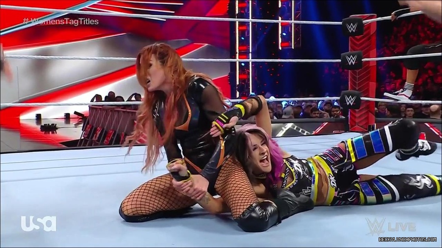WWE_Monday_Night_Raw_2023_02_27_720p_HDTV_x264-NWCHD_mp4_007122194.jpg