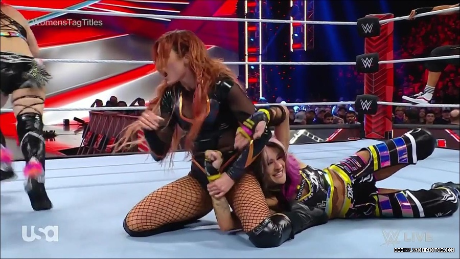 WWE_Monday_Night_Raw_2023_02_27_720p_HDTV_x264-NWCHD_mp4_007122594.jpg