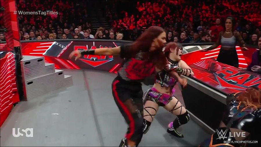 WWE_Monday_Night_Raw_2023_02_27_720p_HDTV_x264-NWCHD_mp4_007136608.jpg