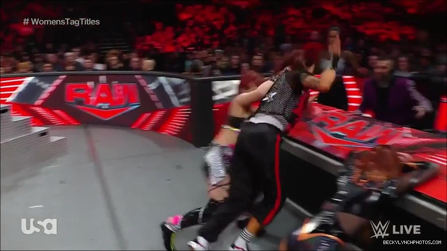 WWE_Monday_Night_Raw_2023_02_27_720p_HDTV_x264-NWCHD_mp4_007137009.jpg