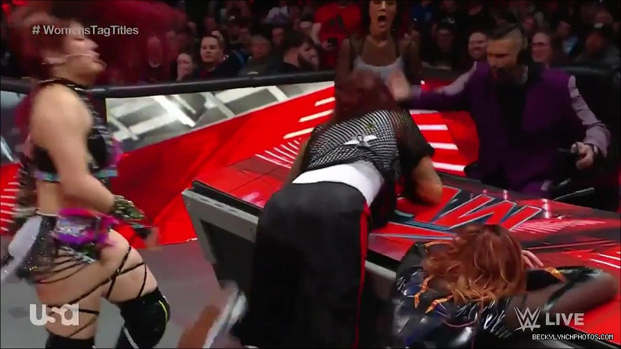 WWE_Monday_Night_Raw_2023_02_27_720p_HDTV_x264-NWCHD_mp4_007137409.jpg