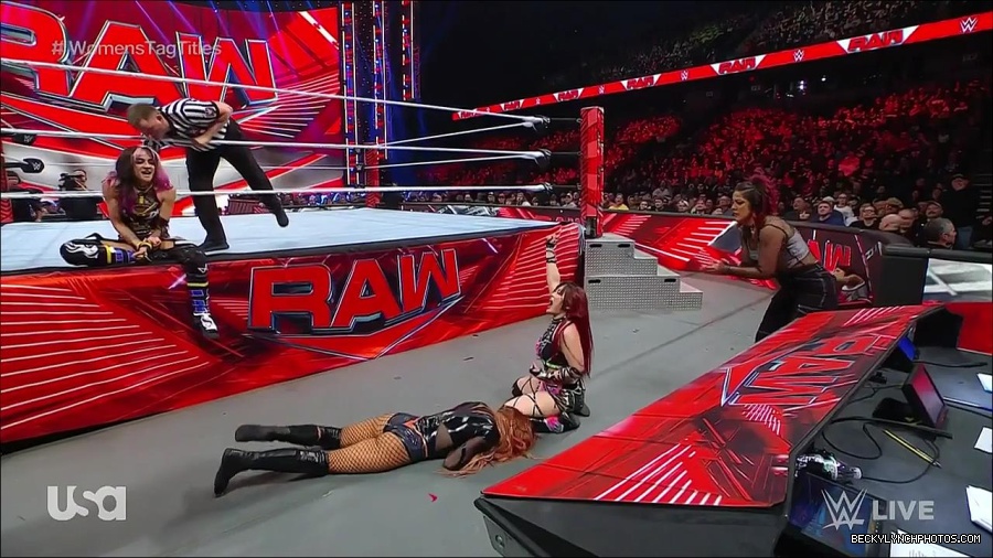 WWE_Monday_Night_Raw_2023_02_27_720p_HDTV_x264-NWCHD_mp4_007154226.jpg
