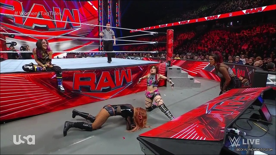 WWE_Monday_Night_Raw_2023_02_27_720p_HDTV_x264-NWCHD_mp4_007156628.jpg
