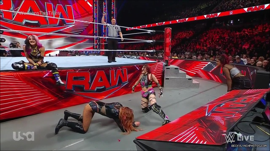 WWE_Monday_Night_Raw_2023_02_27_720p_HDTV_x264-NWCHD_mp4_007158230.jpg