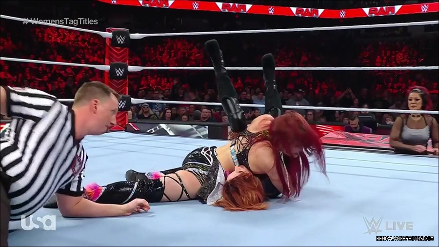 WWE_Monday_Night_Raw_2023_02_27_720p_HDTV_x264-NWCHD_mp4_007170642.jpg