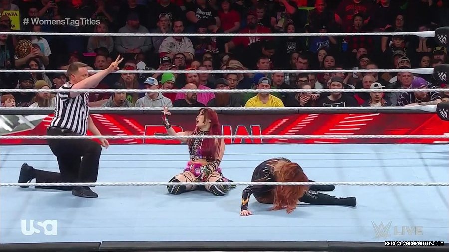WWE_Monday_Night_Raw_2023_02_27_720p_HDTV_x264-NWCHD_mp4_007173045.jpg
