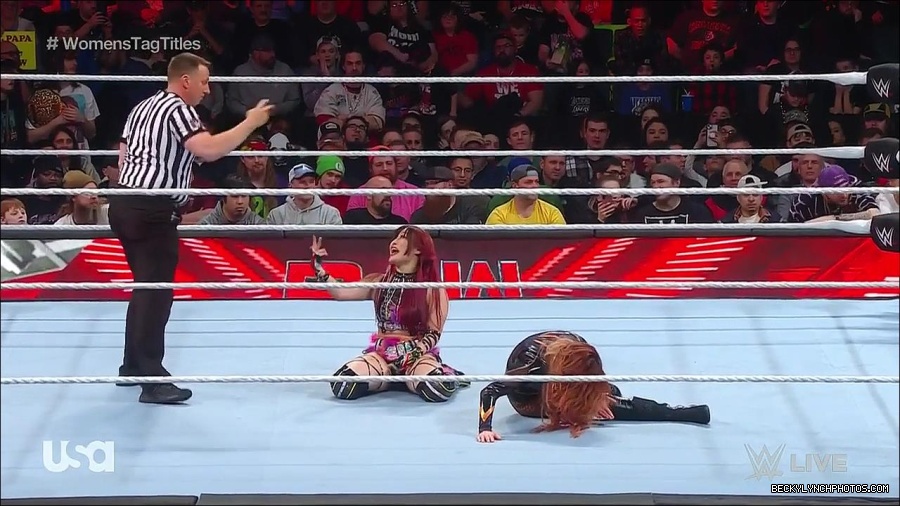 WWE_Monday_Night_Raw_2023_02_27_720p_HDTV_x264-NWCHD_mp4_007173845.jpg