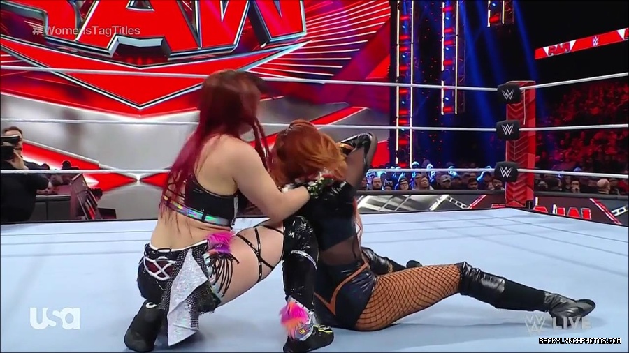 WWE_Monday_Night_Raw_2023_02_27_720p_HDTV_x264-NWCHD_mp4_007182654.jpg