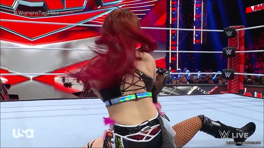 WWE_Monday_Night_Raw_2023_02_27_720p_HDTV_x264-NWCHD_mp4_007184656.jpg