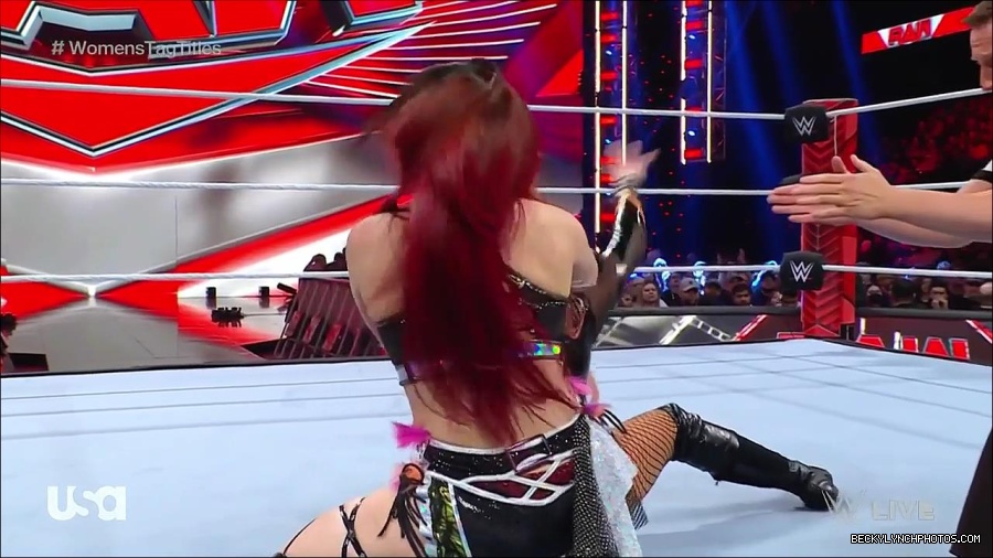 WWE_Monday_Night_Raw_2023_02_27_720p_HDTV_x264-NWCHD_mp4_007185457.jpg