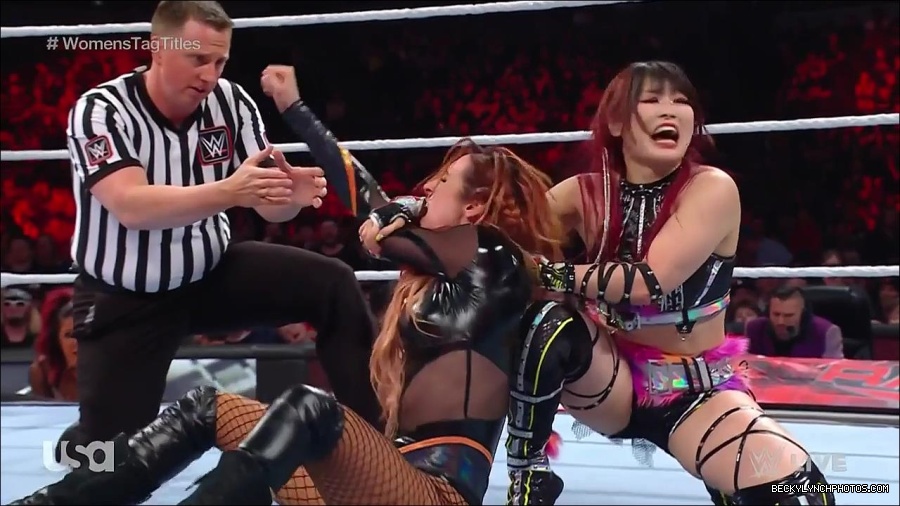 WWE_Monday_Night_Raw_2023_02_27_720p_HDTV_x264-NWCHD_mp4_007186658.jpg