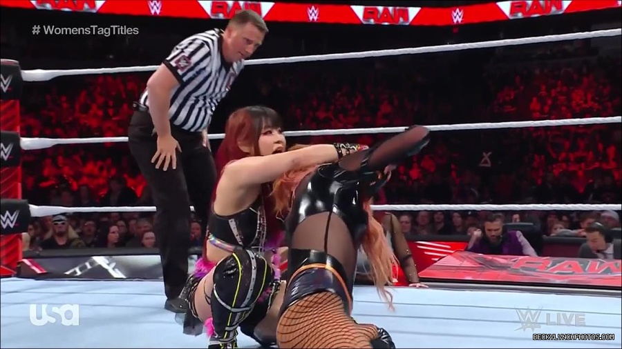WWE_Monday_Night_Raw_2023_02_27_720p_HDTV_x264-NWCHD_mp4_007193465.jpg