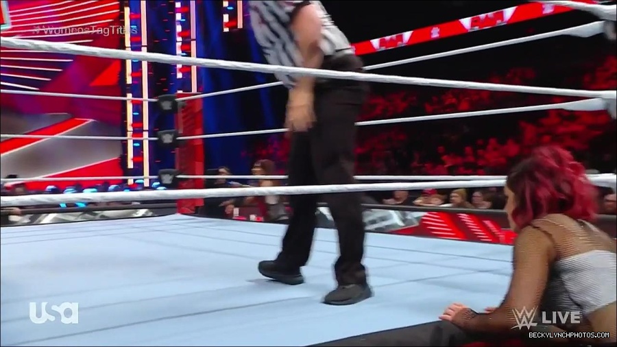 WWE_Monday_Night_Raw_2023_02_27_720p_HDTV_x264-NWCHD_mp4_007194266.jpg