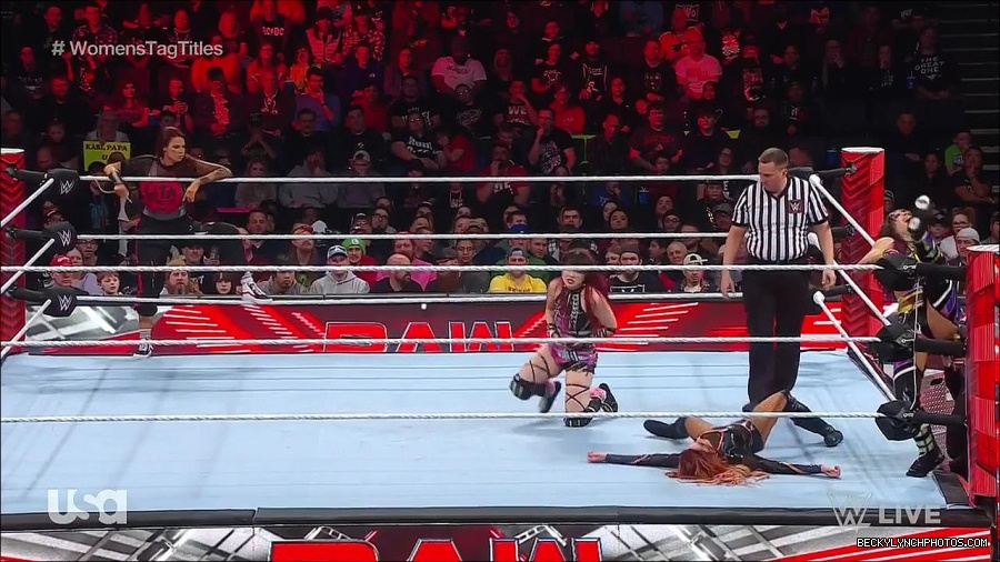 WWE_Monday_Night_Raw_2023_02_27_720p_HDTV_x264-NWCHD_mp4_007204676.jpg